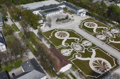 Schlosspark in Schloss Neuhaus | Volkmar Bilke